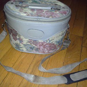 Koret floral tapestry toiletries/make up carry on bag